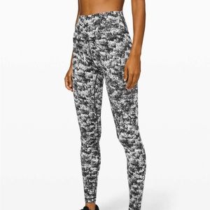 NWT LULULEMON WUNDER UNDER